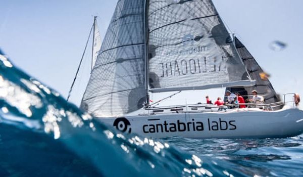 Cantabria Labs patrocina, por noveno año consecutivo, la regata solidaria «Heliocare Dénia Trophy»