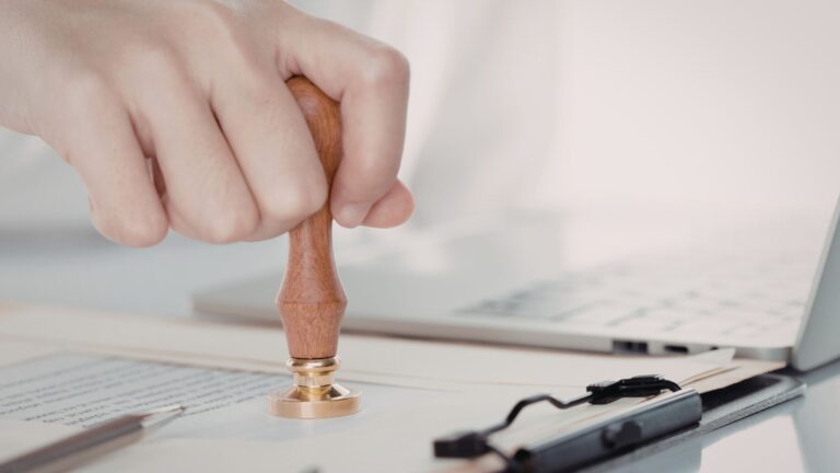 La Federación Española de Párkinson celebra el avance hacia la jubilación anticipada para las personas con párkinson y parkinsonismos