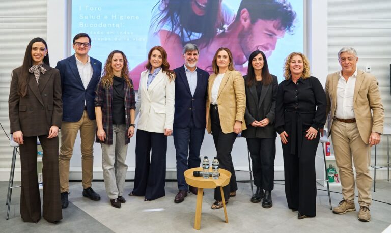 Un estudio de Stanpa revela que más del 75 % de los españoles considera la salud oral «clave”, pero solo 3 de cada 10 realiza una higiene completa