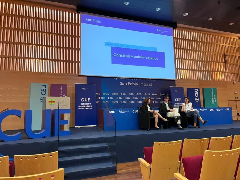 El I Congreso Universitario de Enfermería reúne en Madrid a más de 400 asistentes para reflexionar sobre el futuro de la profesión