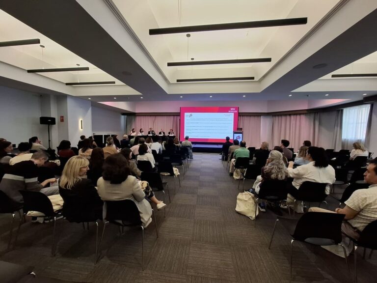 De la inteligencia artificial a la obesidad: la farmacia comunitaria debate en Madrid los nuevos retos de salud